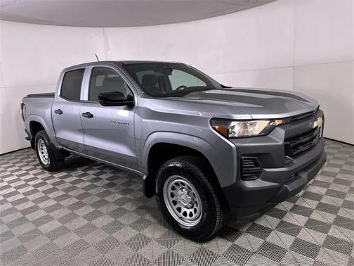 2024 Chevrolet Colorado WT