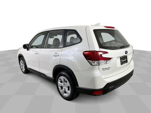 Crystal White Pearl 2020 Subaru Forester Base