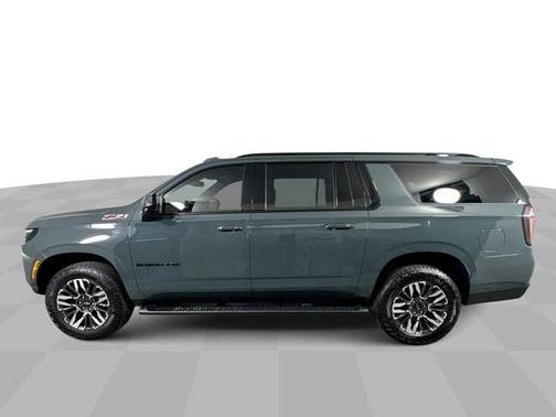 Cypress Gray 2026 Chevrolet Suburban Z71, 4WD