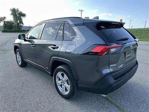 2020 Toyota RAV4 Hybrid XLE