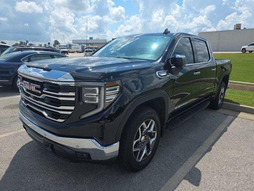 Onyx Black 2025 GMC Sierra 1500 SLT