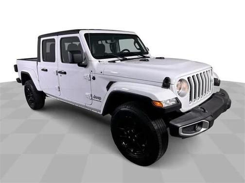 2023 Jeep Gladiator Overland