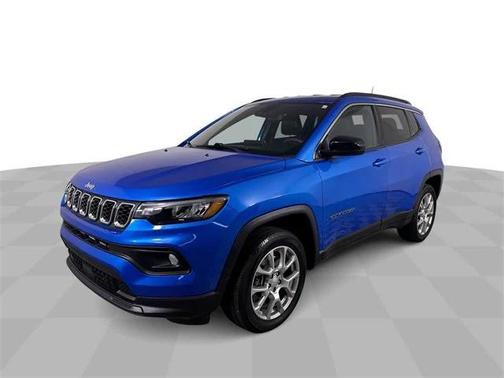 2024 Jeep Compass Latitude Lux