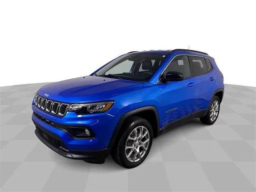 2024 Jeep Compass Latitude Lux
