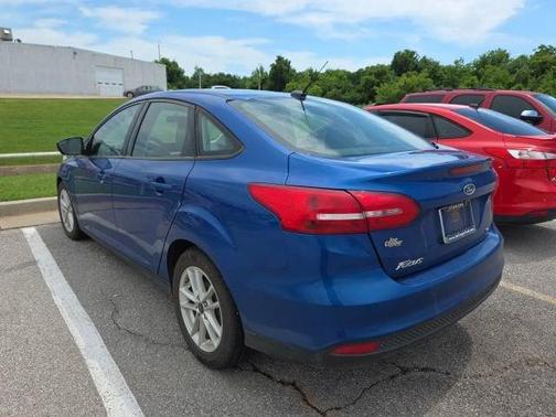 LIGHTNING BLUE 2018 Ford Focus SE