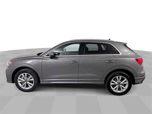 2024 Audi Q3 Premium 45 TFSI S line quattro Tiptronic
