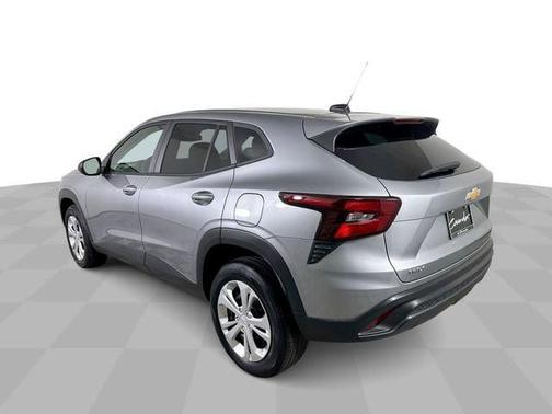 Sterling Gray Metallic 2024 Chevrolet Trax LS