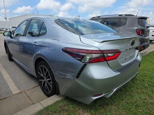 Celestial Silver Metallic 2023 Toyota Camry SE