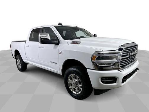 Bright White Clearcoat 2024 RAM 2500 Laramie Crew Cab 4x4 6'4' Box