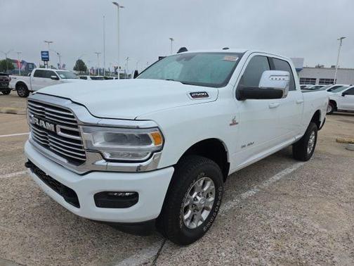 Bright White Clearcoat 2024 RAM 2500 Laramie Crew Cab 4x4 6'4' Box
