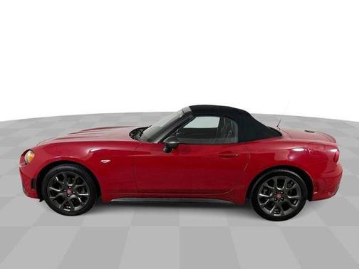 Rosso Red 2017 FIAT 124 Spider Base