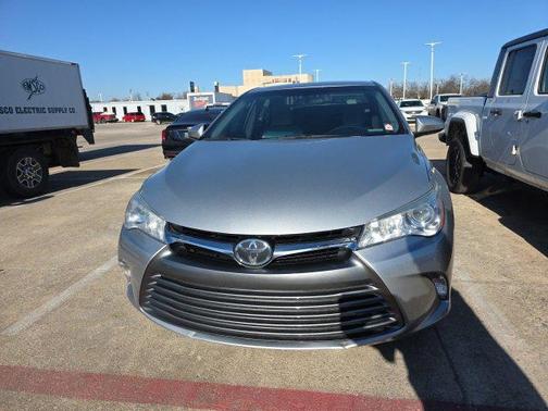 2016 Toyota Camry XLE