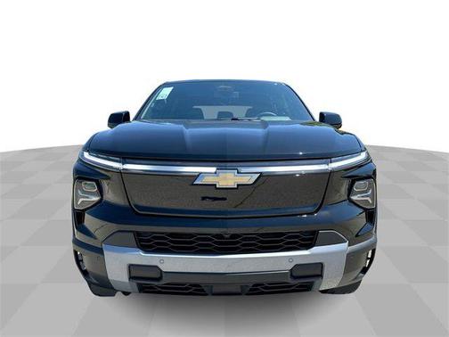 2025 Chevrolet Silverado EV LT