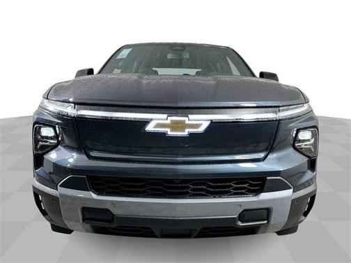 2025 Chevrolet Silverado EV LT
