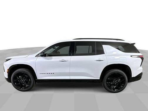 Polar White Tricoat 2026 Chevrolet Traverse RS
