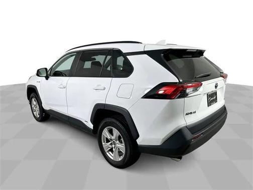 2021 Toyota RAV4 Hybrid LE