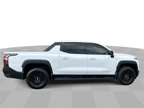 2025 Chevrolet Silverado EV LT