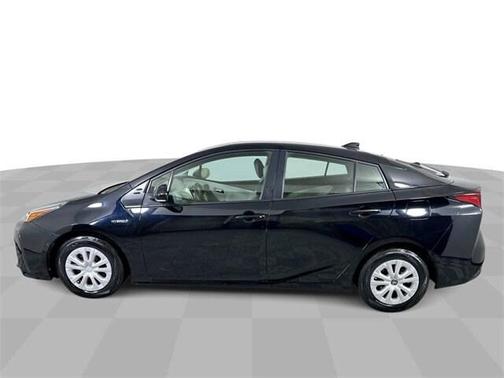 2022 Toyota Prius L
