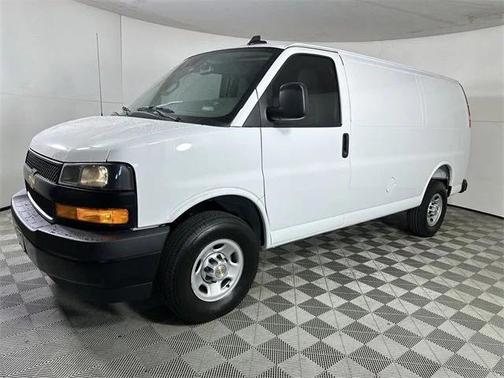 2025 Chevrolet Express 2500 RWD 2500 Regular Wheelbase WT