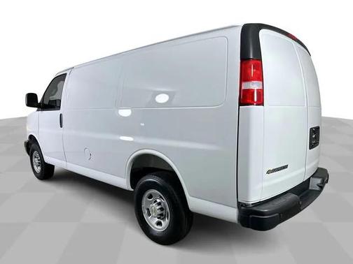 2025 Chevrolet Express 2500 RWD 2500 Regular Wheelbase WT