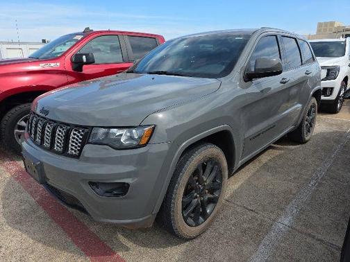 Sting-Gray Clearcoat 2021 Jeep Grand Cherokee Laredo