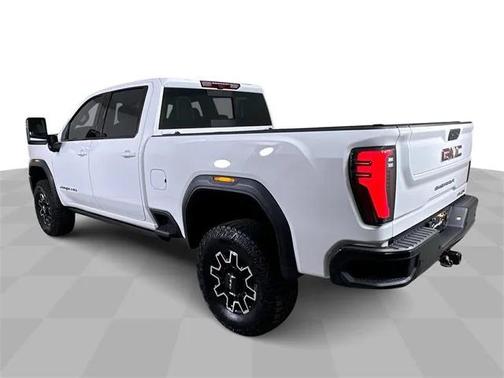 2025 GMC Sierra 2500 AT4