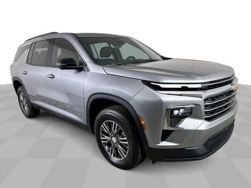 Sterling Gray Metallic 2026 Chevrolet Traverse LT