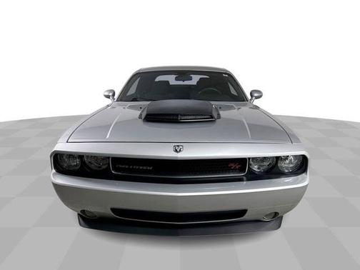 Silver 2010 Dodge Challenger R/T