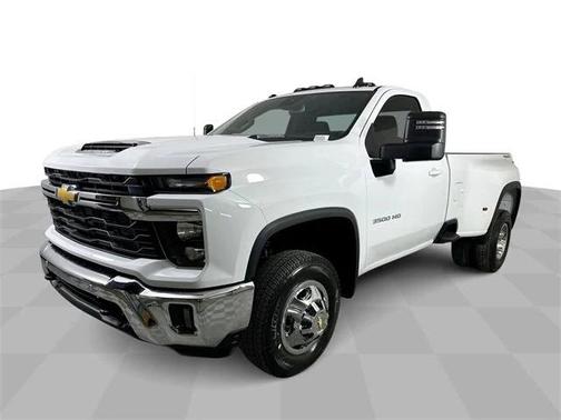 2025 Chevrolet Silverado 3500 LT