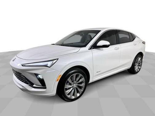 White Frost Tricoat 2026 Buick Envista Avenir FWD