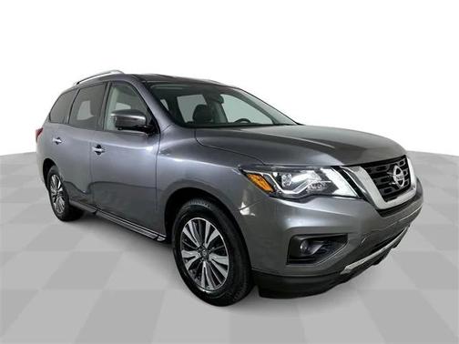 2019 Nissan Pathfinder SL