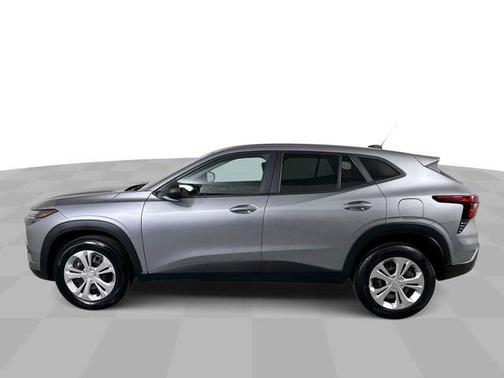 Sterling Gray Metallic 2024 Chevrolet Trax LS