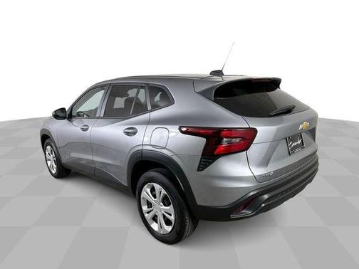 Sterling Gray Metallic 2024 Chevrolet Trax LS