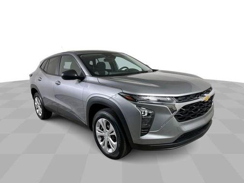 Sterling Gray Metallic 2024 Chevrolet Trax LS
