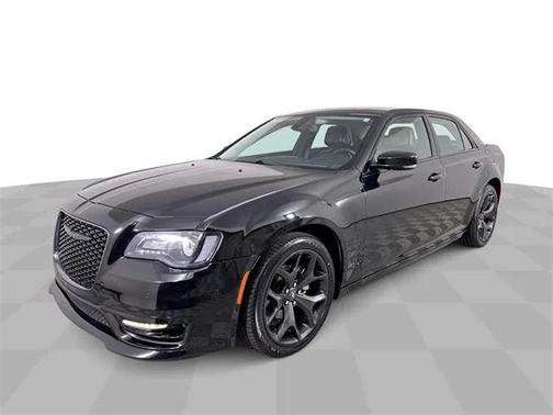 2021 Chrysler 300 Touring