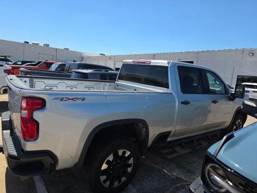 Silver Ice Metallic 2020 Chevrolet Silverado 2500 Custom