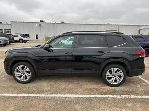 2023 Volkswagen Atlas 2.0T SE w/Technology 4MOTION