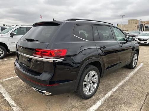 2023 Volkswagen Atlas 2.0T SE w/Technology 4MOTION