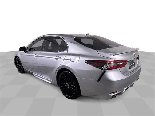 2024 Toyota Camry Hybrid SE