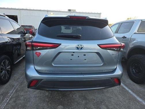 2023 Toyota Highlander Hybrid Limited
