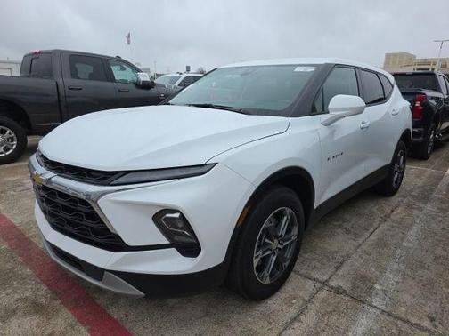 Summit White 2025 Chevrolet Blazer 2LT