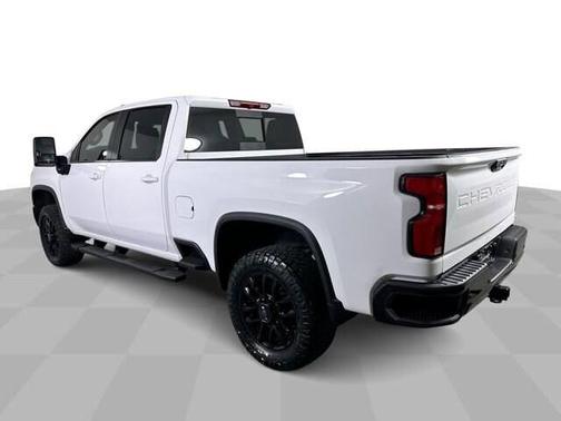 Summit White 2025 Chevrolet Silverado 3500 LT