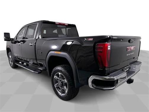 2026 GMC Sierra 2500 SLT