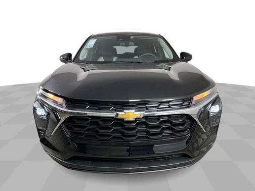 Mosaic Black Metallic 2026 Chevrolet Trax LS