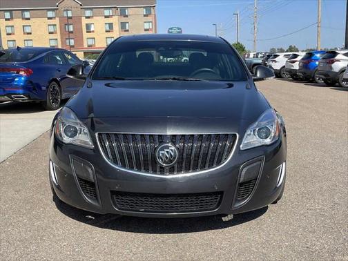 Photo 3 of 28 of 2017 Buick Regal GS