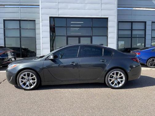 Photo 1 of 28 of 2017 Buick Regal GS