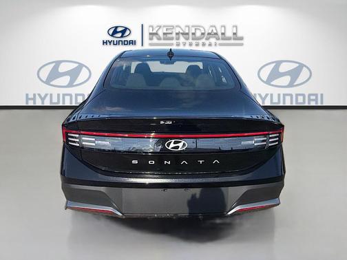 Abyss Black 2026 Hyundai SONATA SE