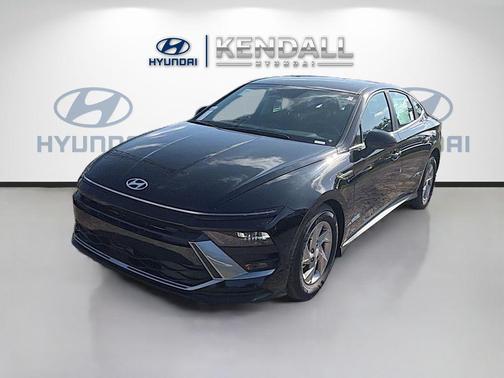 Abyss Black 2026 Hyundai SONATA SE