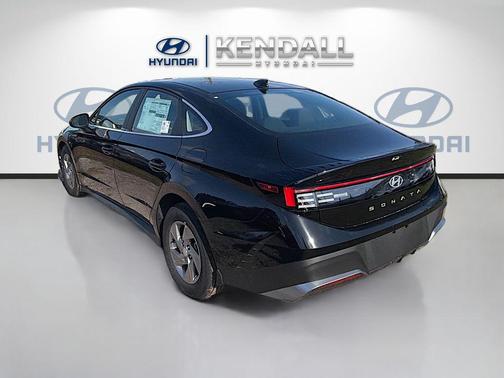 Abyss Black 2026 Hyundai SONATA SE
