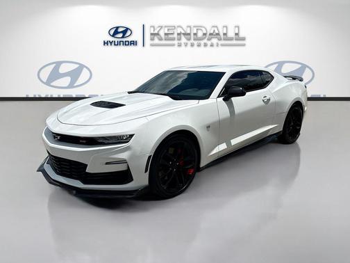 Summit White 2023 Chevrolet Camaro 1SS